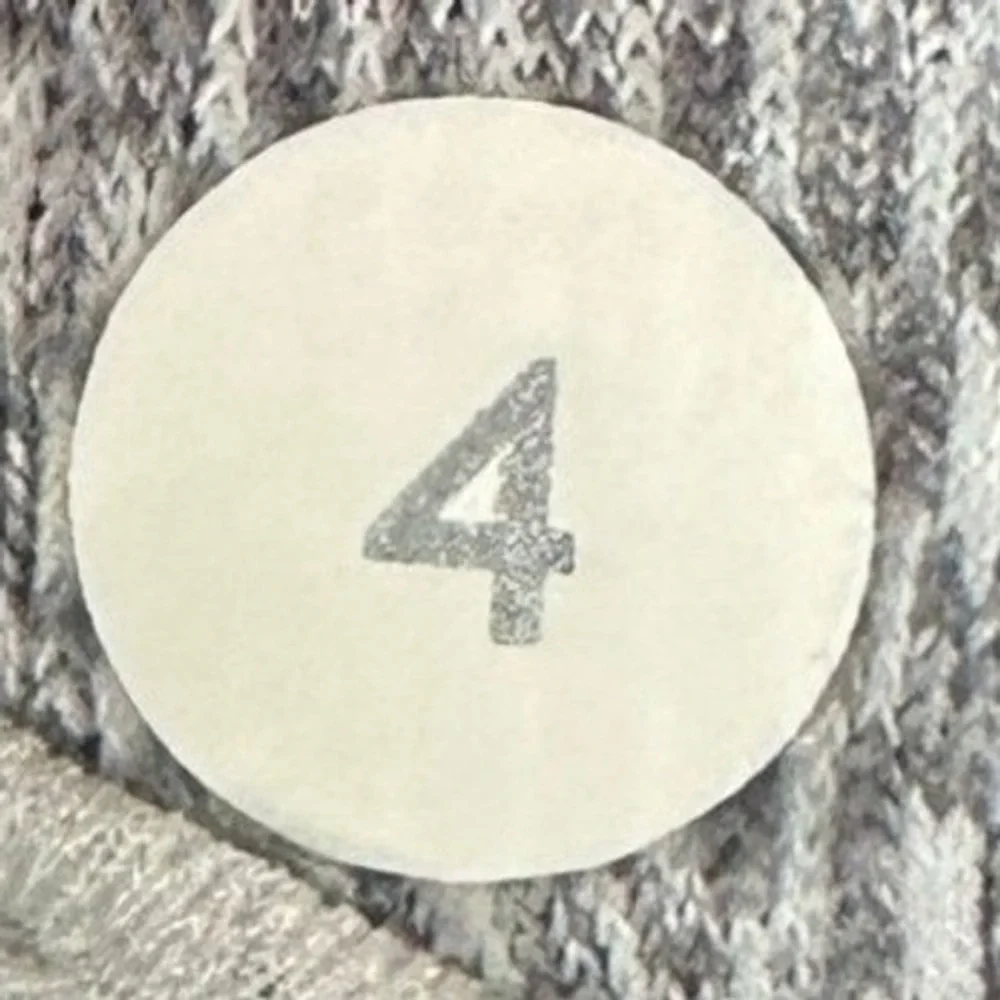 Lululemon Sweatshirt Womens 4 Grey White Stripes Pullover Sweatshirt Long Sleeve